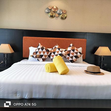 Modern 2-Bedroom Condo In Kamala Near The Beach Buitenkant foto